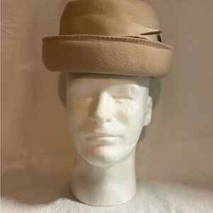 Classic Tan Fedora Vintage Hat with Pinched Crown and Medium Brim